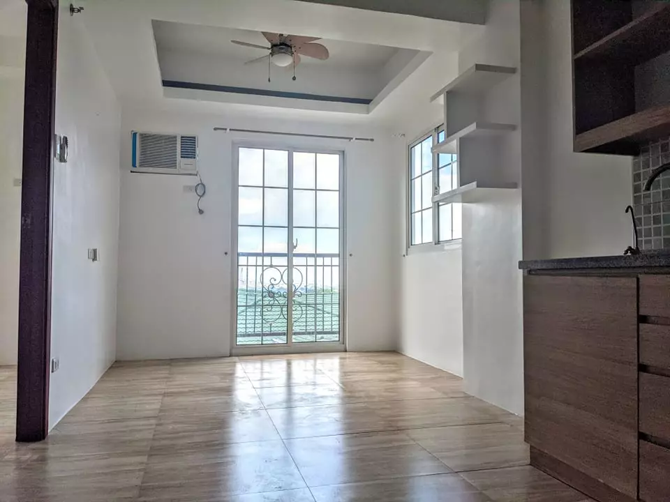 1BR Condo with Parking for Sale - photo 4