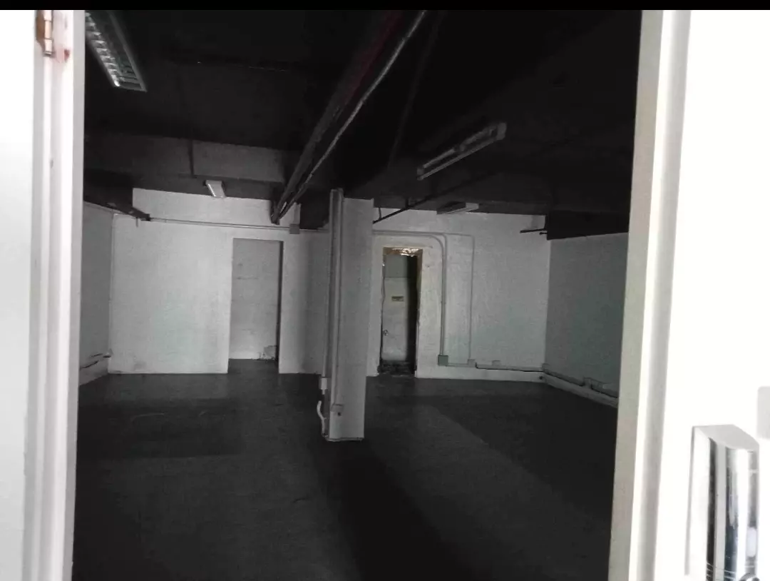 Commercial  space along the road - photo 4