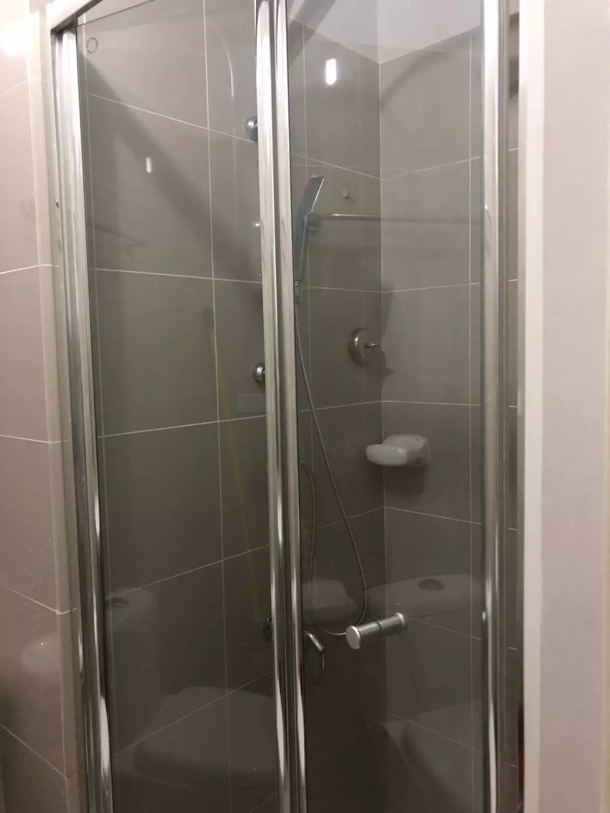 1-Bedroom Condo Unit for Sale! (Below Market Value) — 1 Bedroom in Grass Residence Exit, Bago Bantay, Quezon City — Photo 2