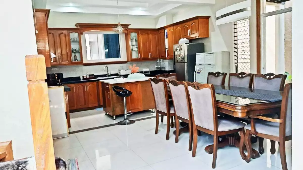 Open photo 12 of 26 — Income Generated 2 buildings (1st Building  for Residential/Hotel)(2nd Building for Apartment)  in Urgello,Cebu City