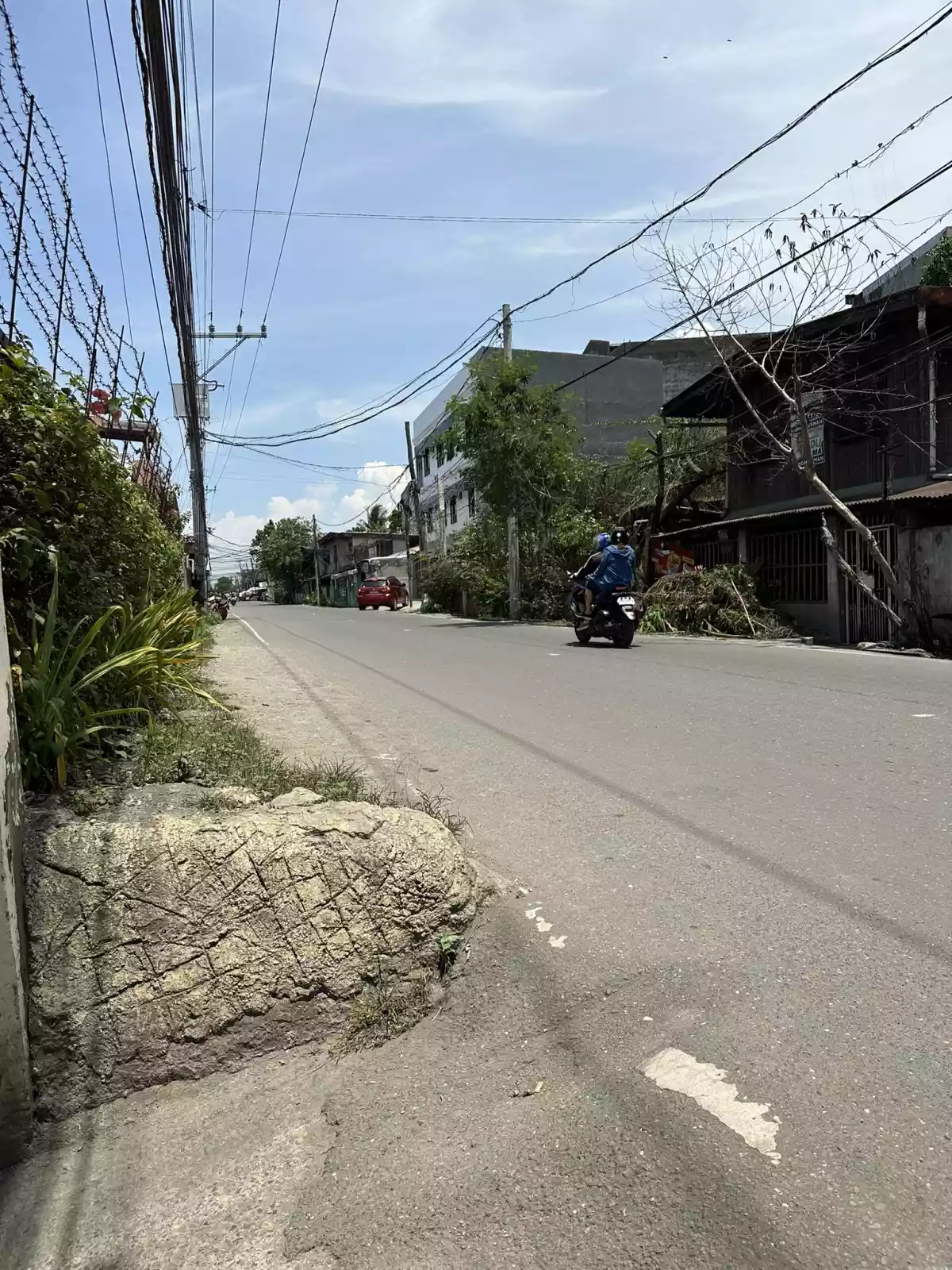 Open photo 17 of 17 — House and Lot along the Road