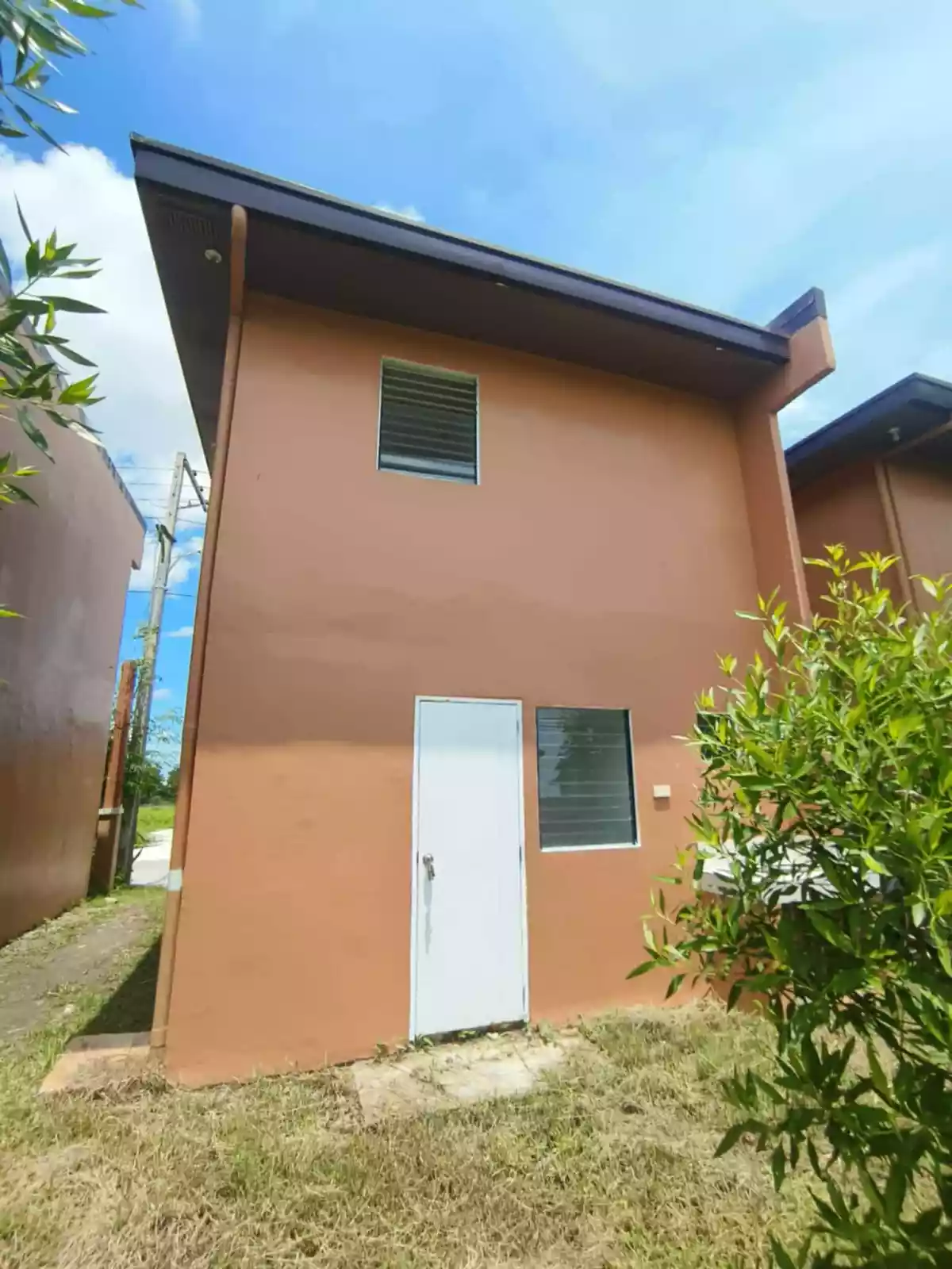 house and lot - photo 2