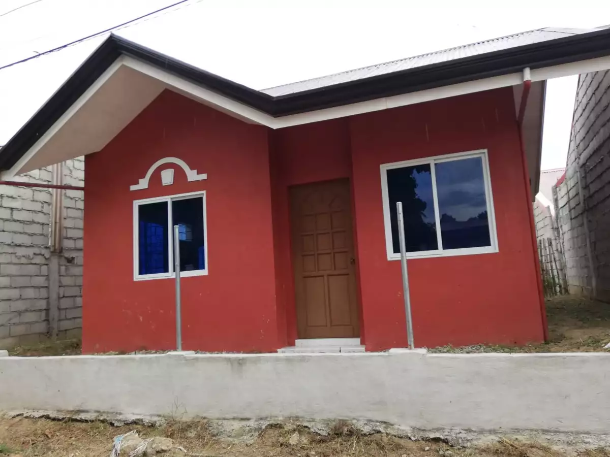 Sacrifice Sale House in Sibulan/Dumaguete — House and Lot in Kalye Pitong Gatang, Sibulan, Negros Oriental — Photo 3