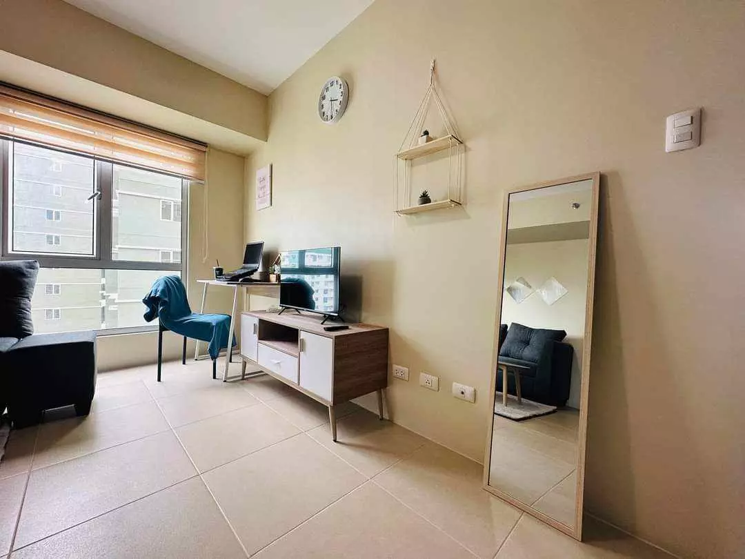 CONDO FOR RENT - photo 3