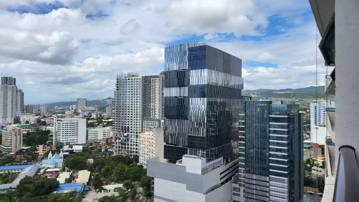 For sale 1 Bedroom unit in The Alcoves Ayala Cebu City — 1 Bedroom in Luzon Avenue, Cebu City, Cebu — Photo 3