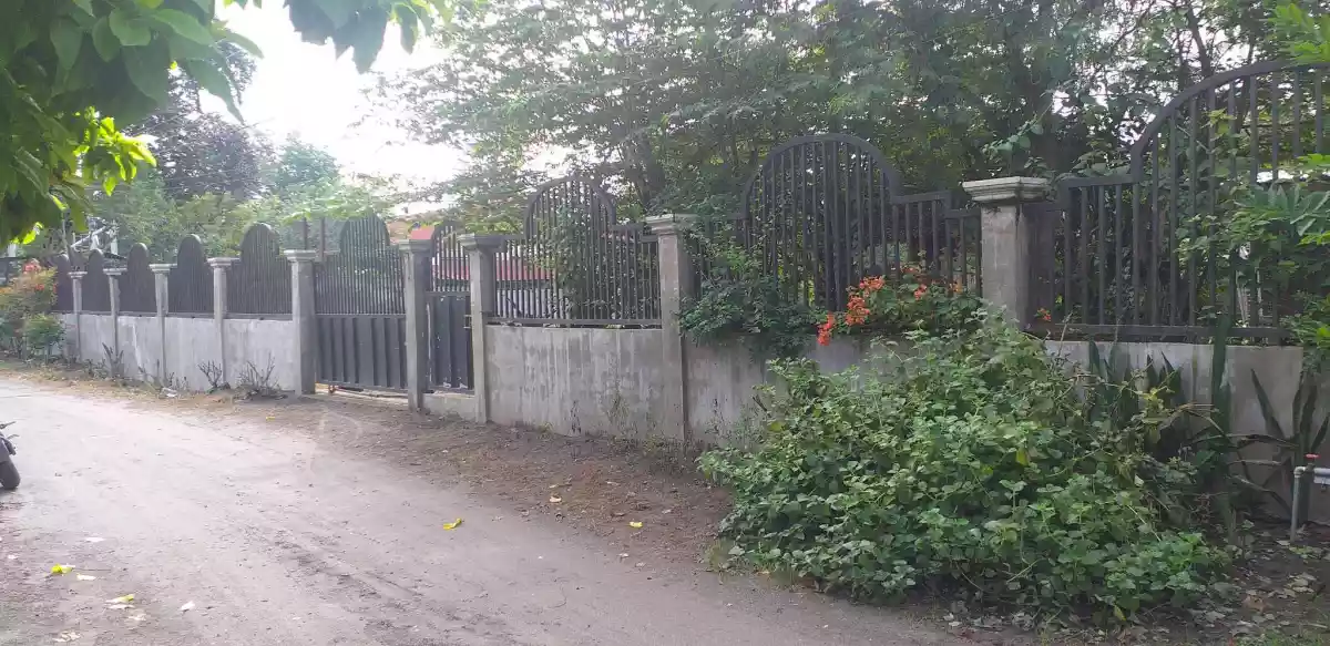 Lot for Sale : 1000 sqm with fence and gate in Morales Subdivision City Heights, GSC — Residential Lot in General Santos City, South Cotabato, Philippines — Photo 2