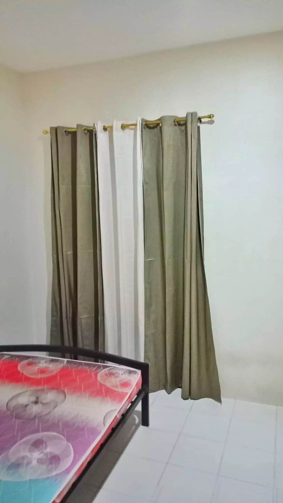 For Rent House and Lot  - photo 2