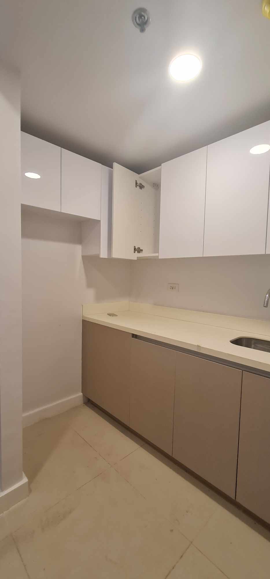 38 PARK 1 BEDROOM UNIT FOR ASSUME - photo 4