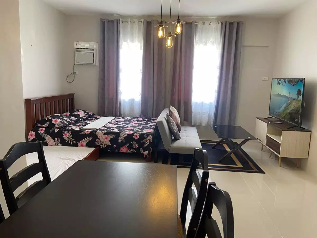 STUDIO UNIT FOR RENT @ THE HEART OF THE City (BACOLOD)