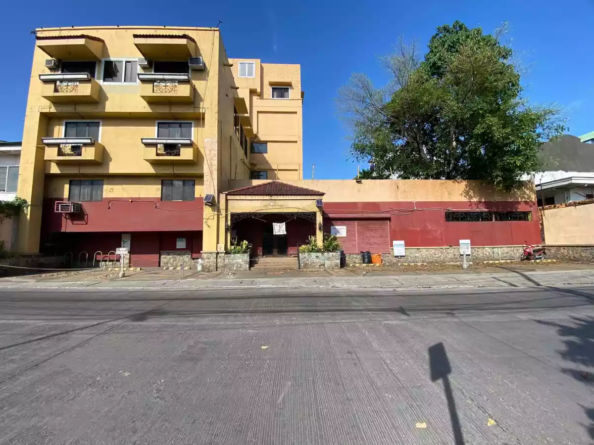 HOTEL BUILDING IN A PRIME LOCATION FOR RENT