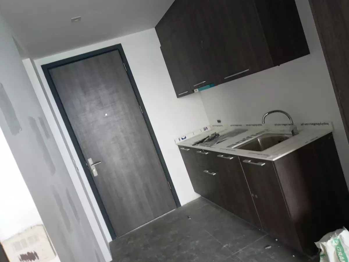 For Sale Studio Unit in The Reef Mactan Residences Beach front Condominium — Studio in Lapu-Lapu City, Philippines — Photo 5