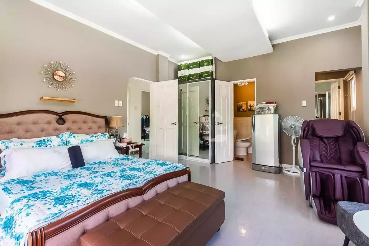 Spacious Modern House with Office and 5-Parking for Sale in Lapu-Lapu City — House and Lot in Lapu-Lapu City, Cebu, Philippines — Photo 6