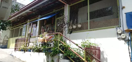Income generating property for sale — House and Lot in Cebu, Philippines — Photo 3