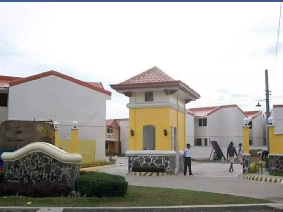 2 GATED 2 STOREY TOWNHOUSES FOR SALE