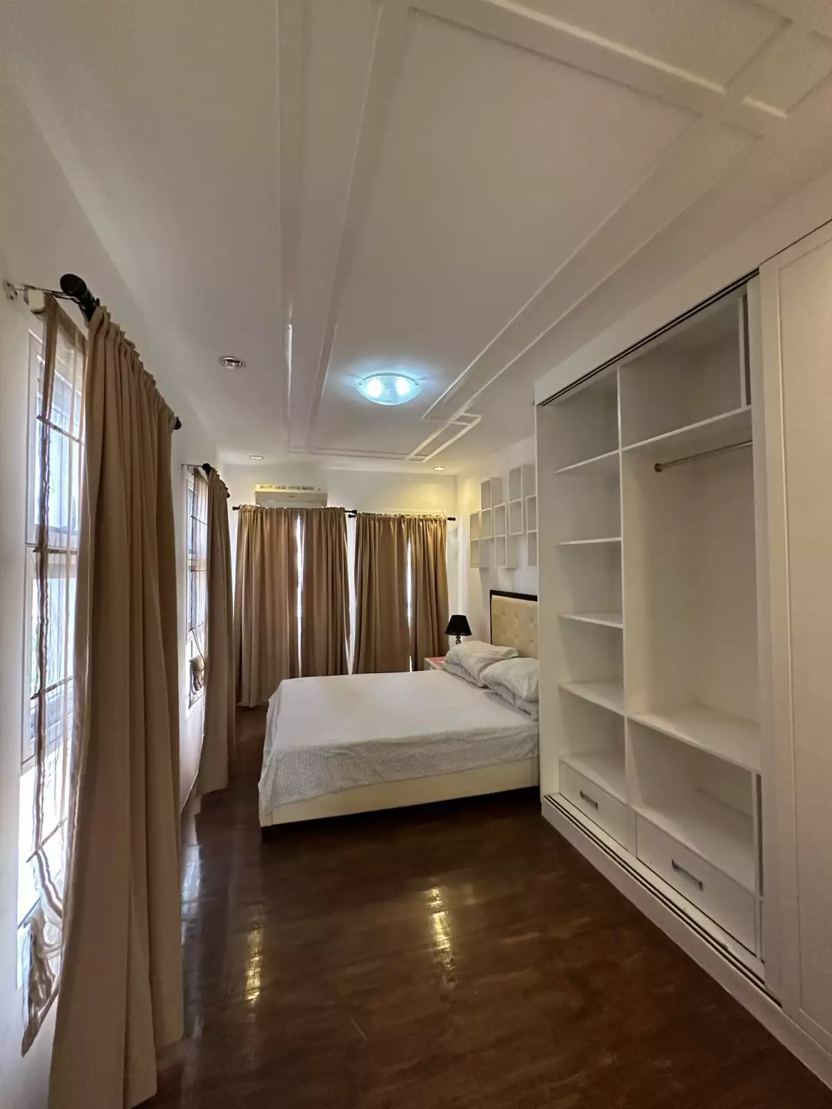 Open photo 17 of 19 — BEAUTIFUL HOUSE AND LOT 