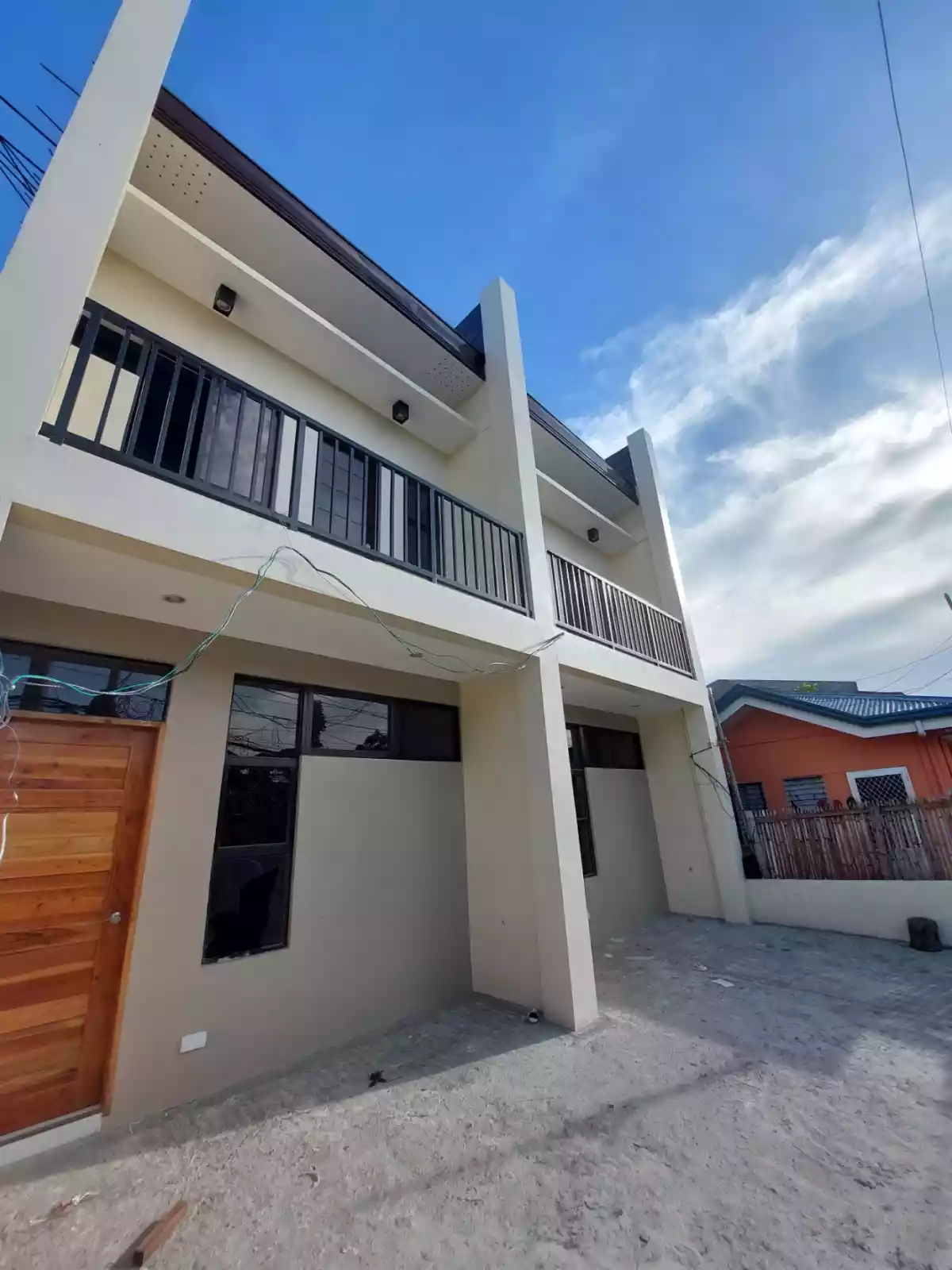 BRAND NEW MODERN HOUSE AND LOT FOR SALE IN TALISAY - photo 5