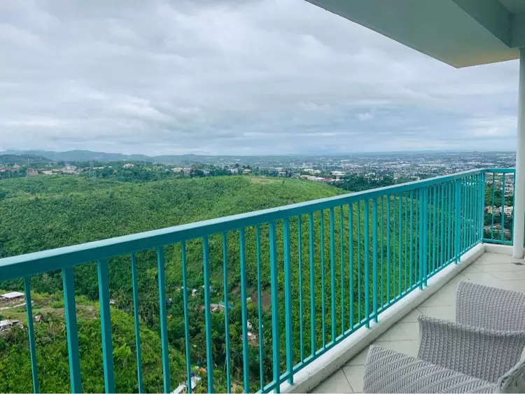 Open photo 11 of 17 — For Sale 3 Bedroom with 2 Parking City Lights Condominium