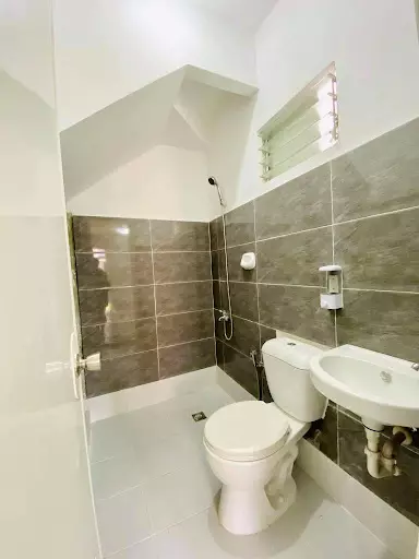 For Assume House and Lot in Compostela, Cebu — Townhouse in Compostela, Cebu, Philippines — Photo 5