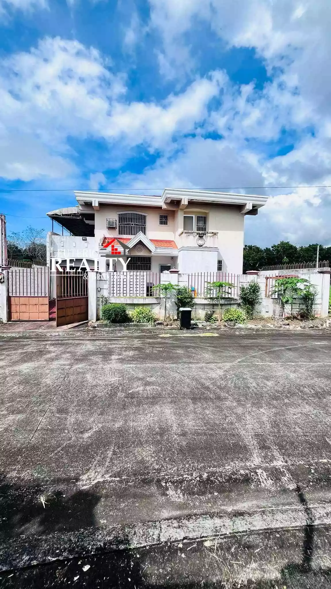 house and lot in San Ignacio, Pacol, Naga City - photo 2