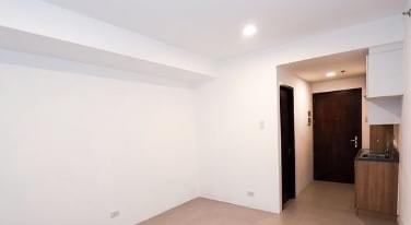 Assume Unit at J Tower Residences at very low price - photo 3