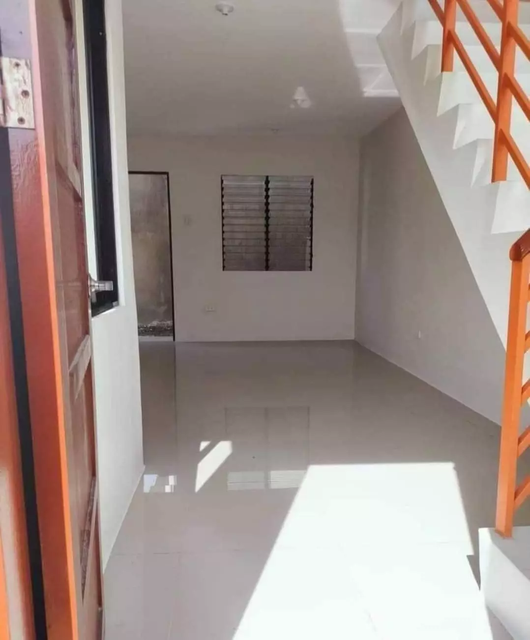 For Rent Two Storey Finished Townhouse Unit in Casamira South Langtad Naga Cebu — Townhouse in City of Naga, Cebu, Philippines — Photo 5