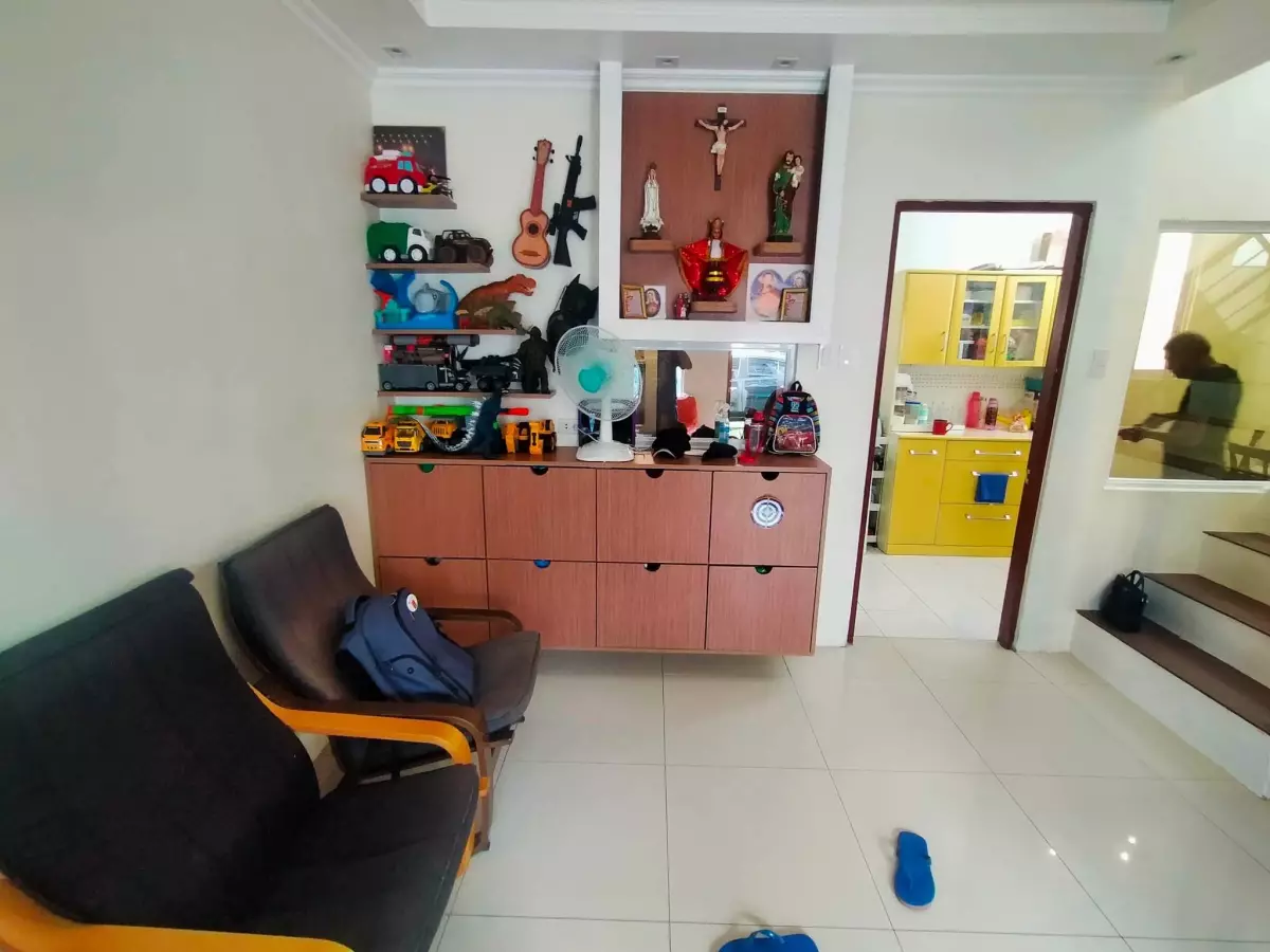 FOR ASSUME/SALE TOWNHOUSE IN VELMIRO HEIGHTS  - photo 4