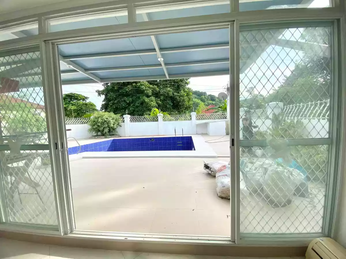 House and Lot with SWIMMING POOL in Greenwoods Subdivision - photo 5