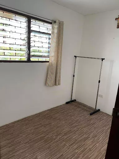 Open photo 25 of 41 — House for Sale