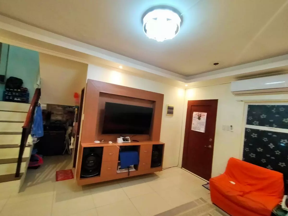FOR ASSUME/SALE TOWNHOUSE IN VELMIRO HEIGHTS  - photo 6