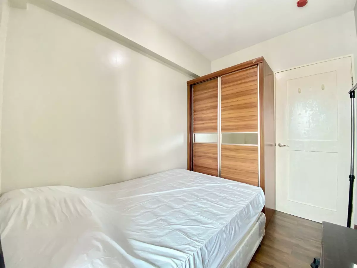 2BR UNIT WITH PARKING FOR SALE AT FLAIR TOWERS, MANDALUYONG — 2 Bedrooms in Mandaluyong, NCR, Philippines — Photo 6