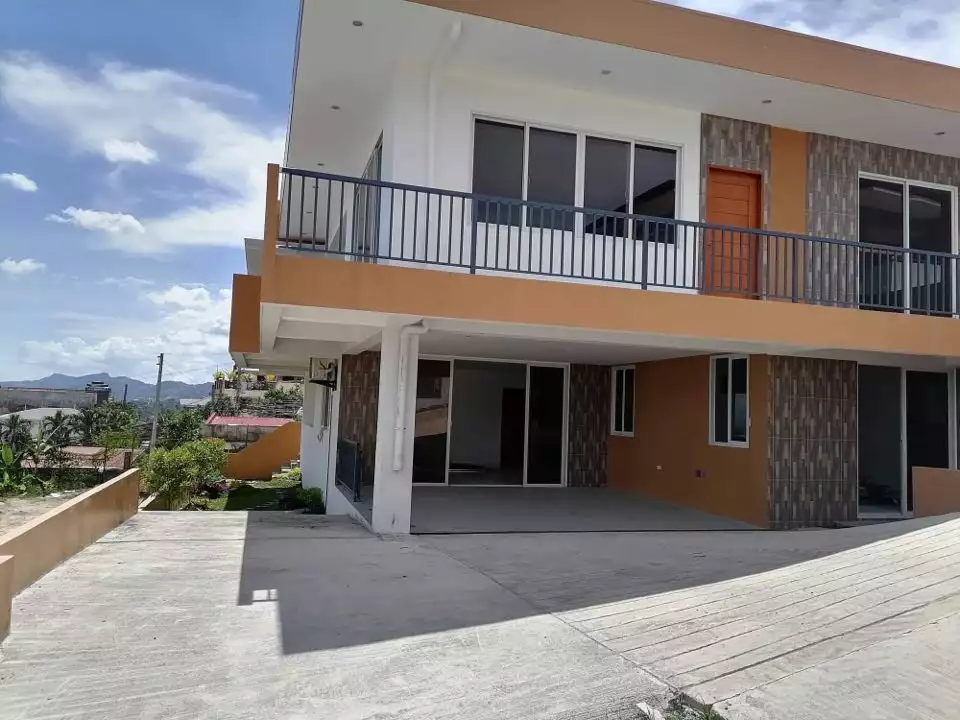 Spacious Modern House in Talisay — House and Lot in Cebu, Philippines — Photo 3