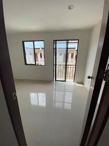 CasaMira Naga ThC-end for assume — Townhouse in City of Naga, Cebu, Philippines — Photo 4