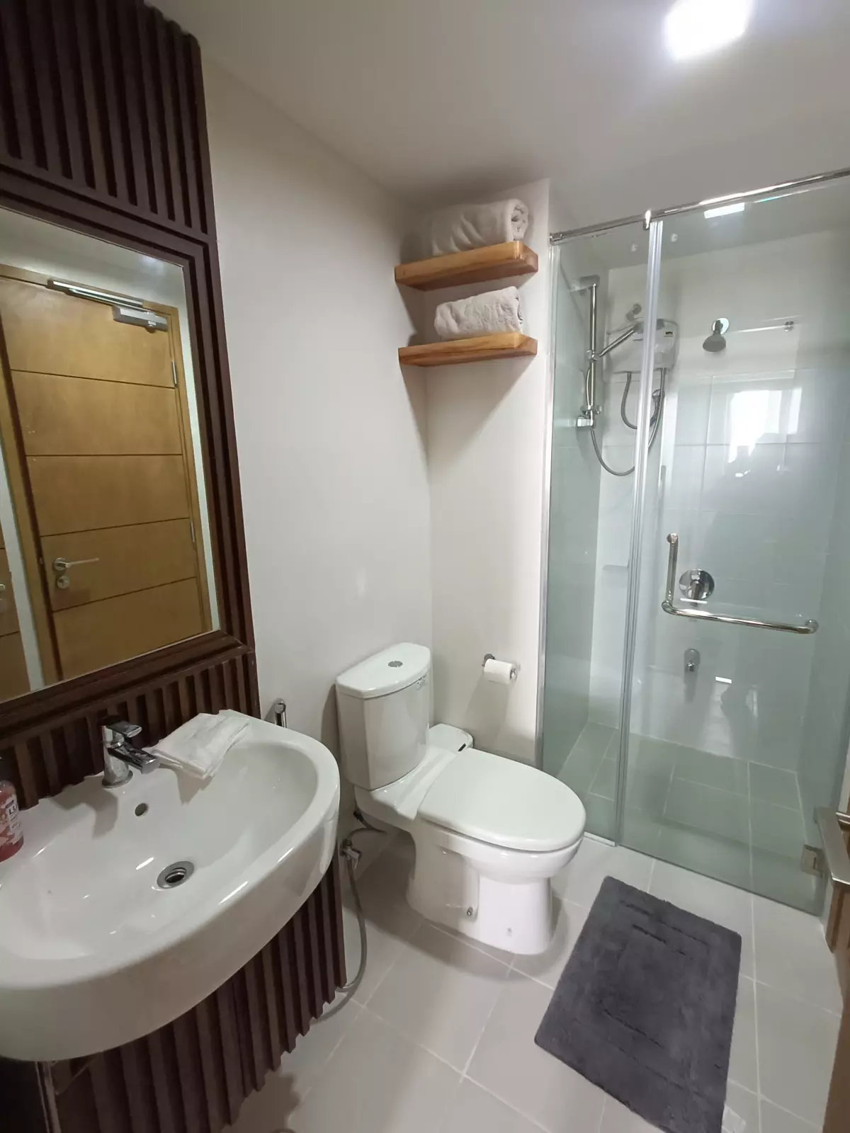 Fully furnished 1 Bedroom for Sale/Assume in Taft East Gate Cebu, Cebu City — 1 Bedroom in Pope John Paul II Avenue, Cebu City, Central Visayas — Photo 7