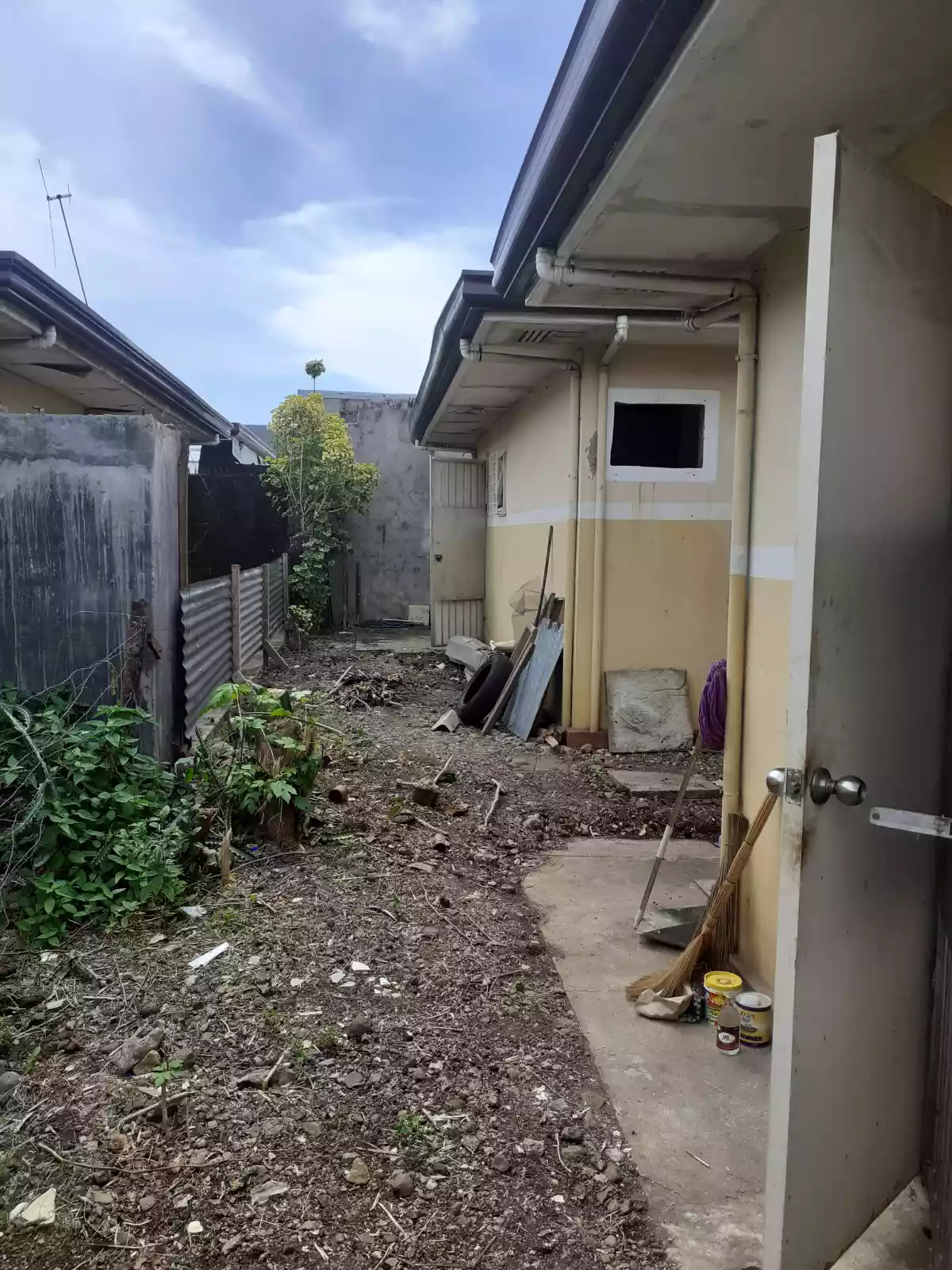 Rush For Sale House and Lot 105 sqm