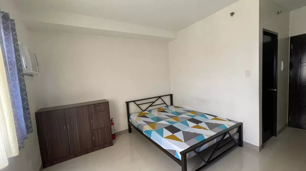Semi-Furnished Studio Unit in Casa Mira Tower 2 Labangon For Rent @ 12K/Month 