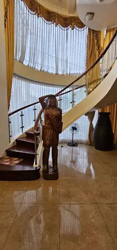 3 STOREY SINGLE DETACHED HOUSE 10 BEDROOMS/6PARKING GARAGE FOR SALE IN TALISAY CITY CEBU — House and Lot in Pooc, Talisay, Cebu — Photo 7