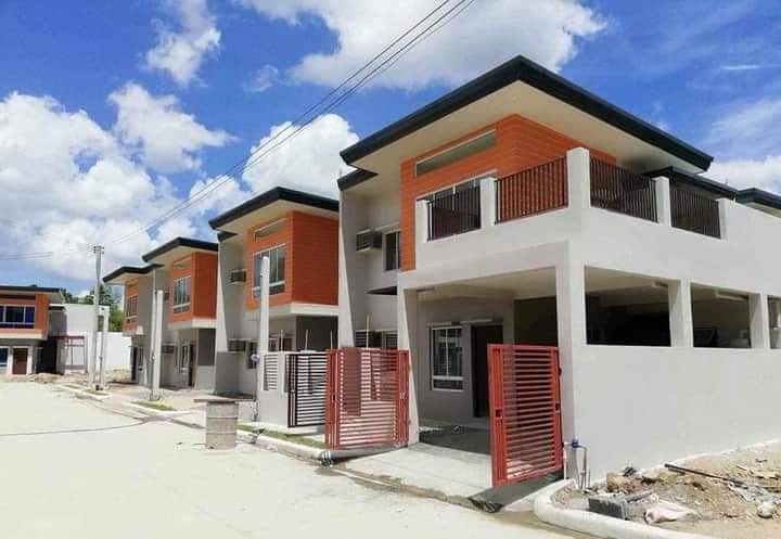 5 bedrooms single attached house and lot in Davao City, near Davao International Airport  - photo 3