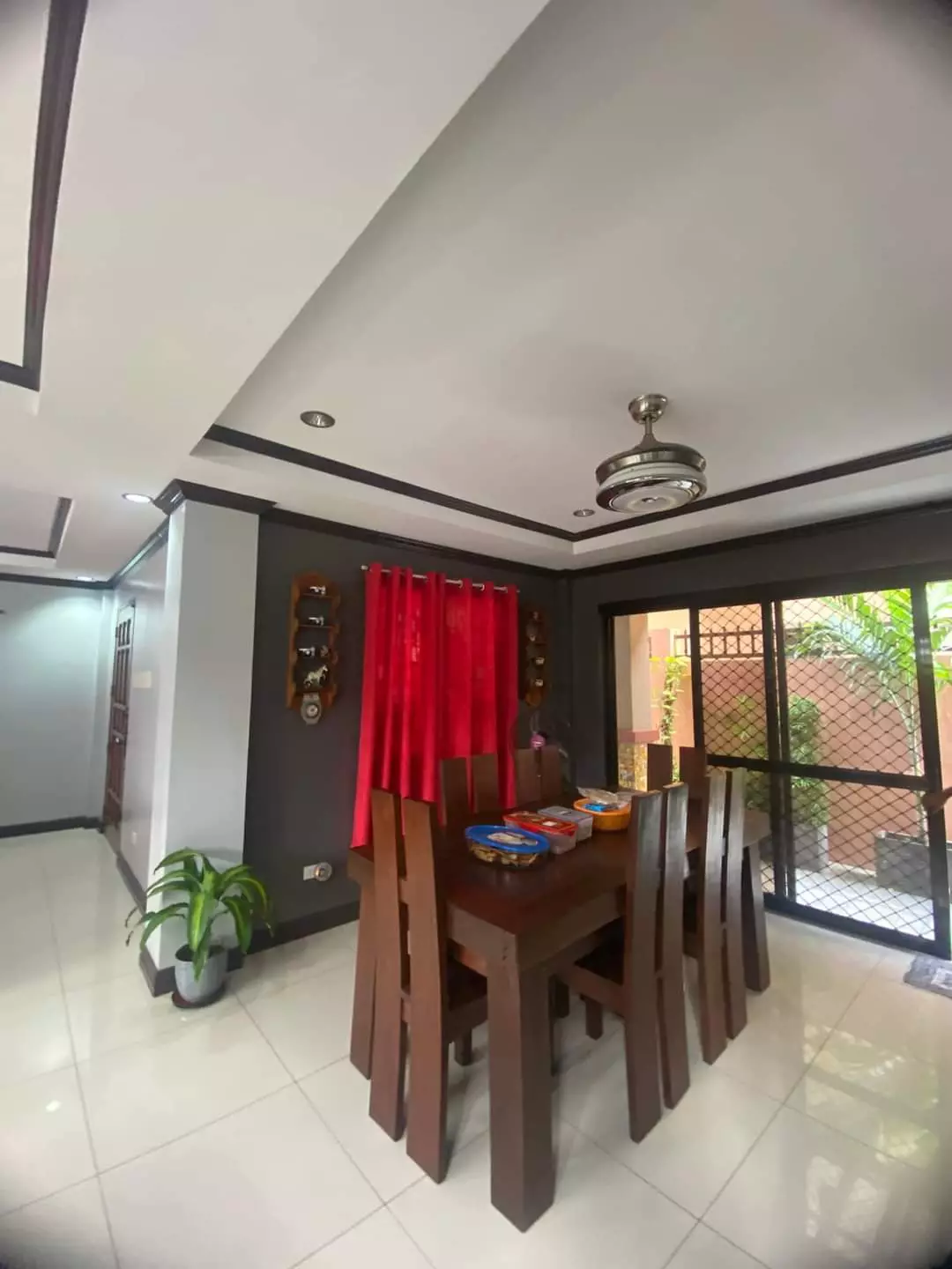 For Sale Elegant House and Lot