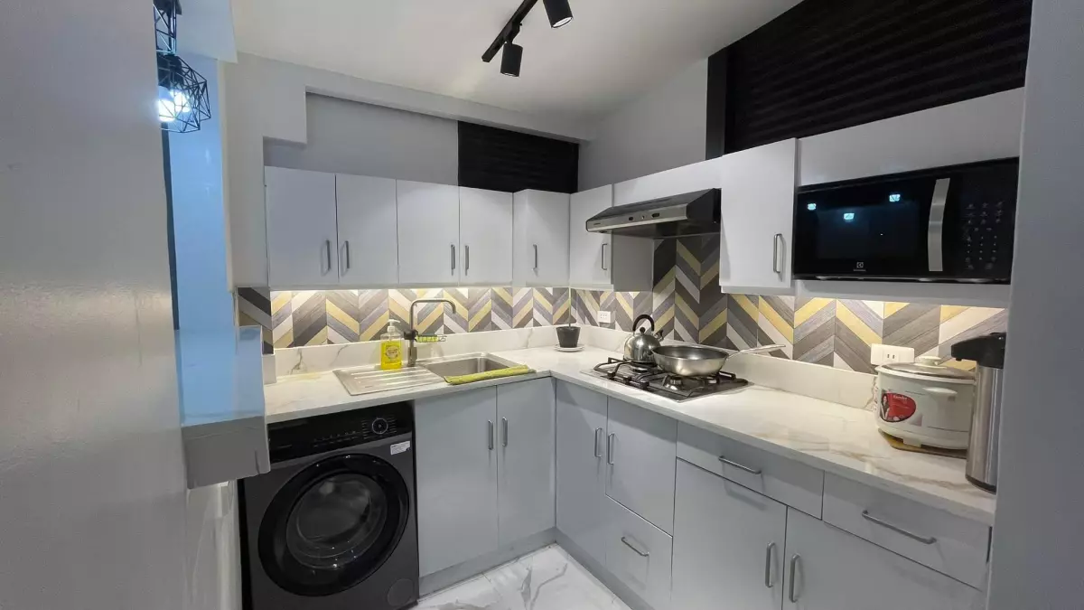 Furnished Two Bedroom house for sale in Talisay City Cebu - photo 5
