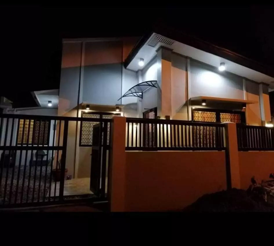 Open photo 16 of 22 — HOUSE & LOT - FOR RENT