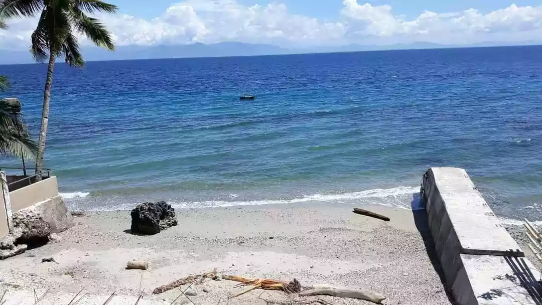 BEACH RESORT w/ 2 STOREY HOUSE & LOT — Beach House / Resort in Island Garden City of Samal, Davao del Norte, Philippines — Photo 7