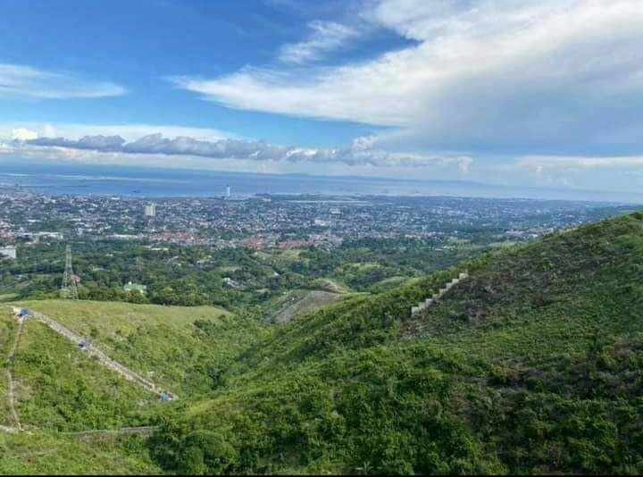 BIG LOT IN MONTERAZZAS GUADALUPE — Residential Lot in Cebu City, Cebu, Philippines — Photo 3