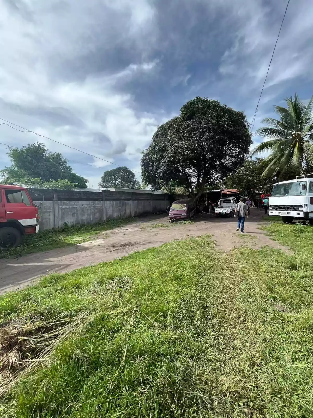 commercial lot for sale gated and fenced — Office in Silway-8, Polomolok, South Cotabato — Photo 3