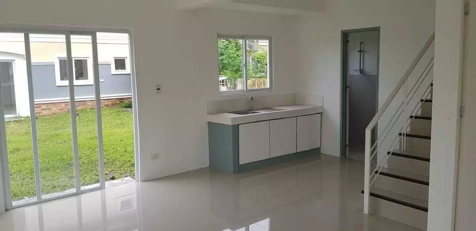 Single Attached House and Lot — House and Lot in Advincula Avenue, Imus, Cavite — Photo 5