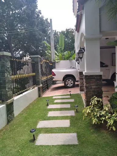 Open photo 24 of 37 — House and lot in an exclusive subdivision 