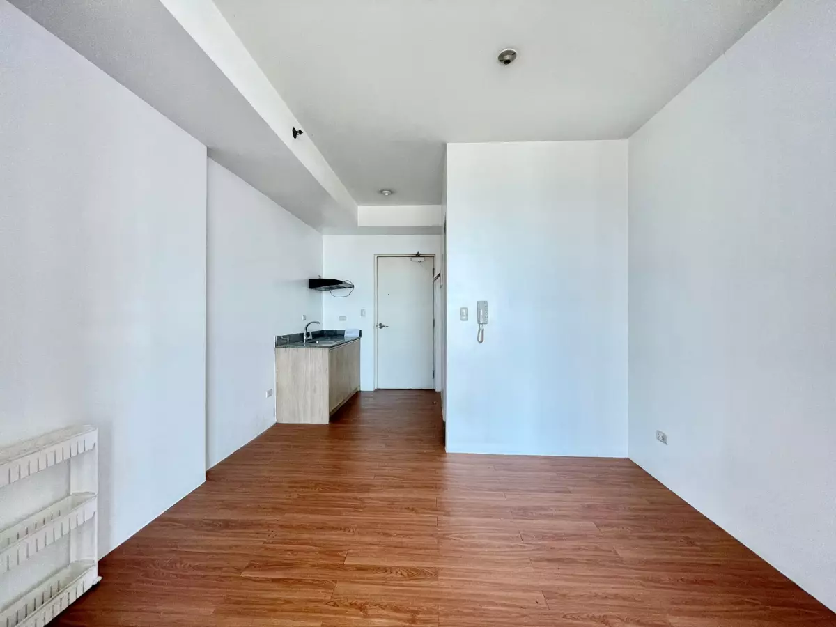1BR UNIT FOR SALE at The Linear, Makati  
