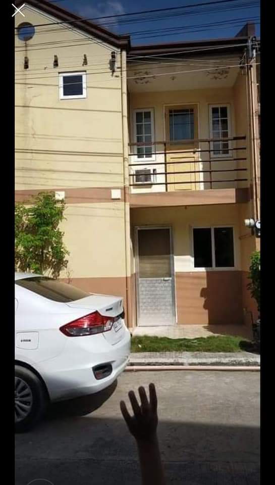 SEMI-FURNISHED 3 BEDROOM HOUSE FOR RENT