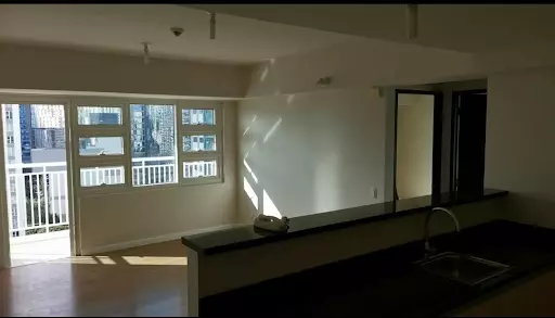 Open photo 21 of 27 — 2 Bedrooms Unit For SALE in Solinea Tower 1 