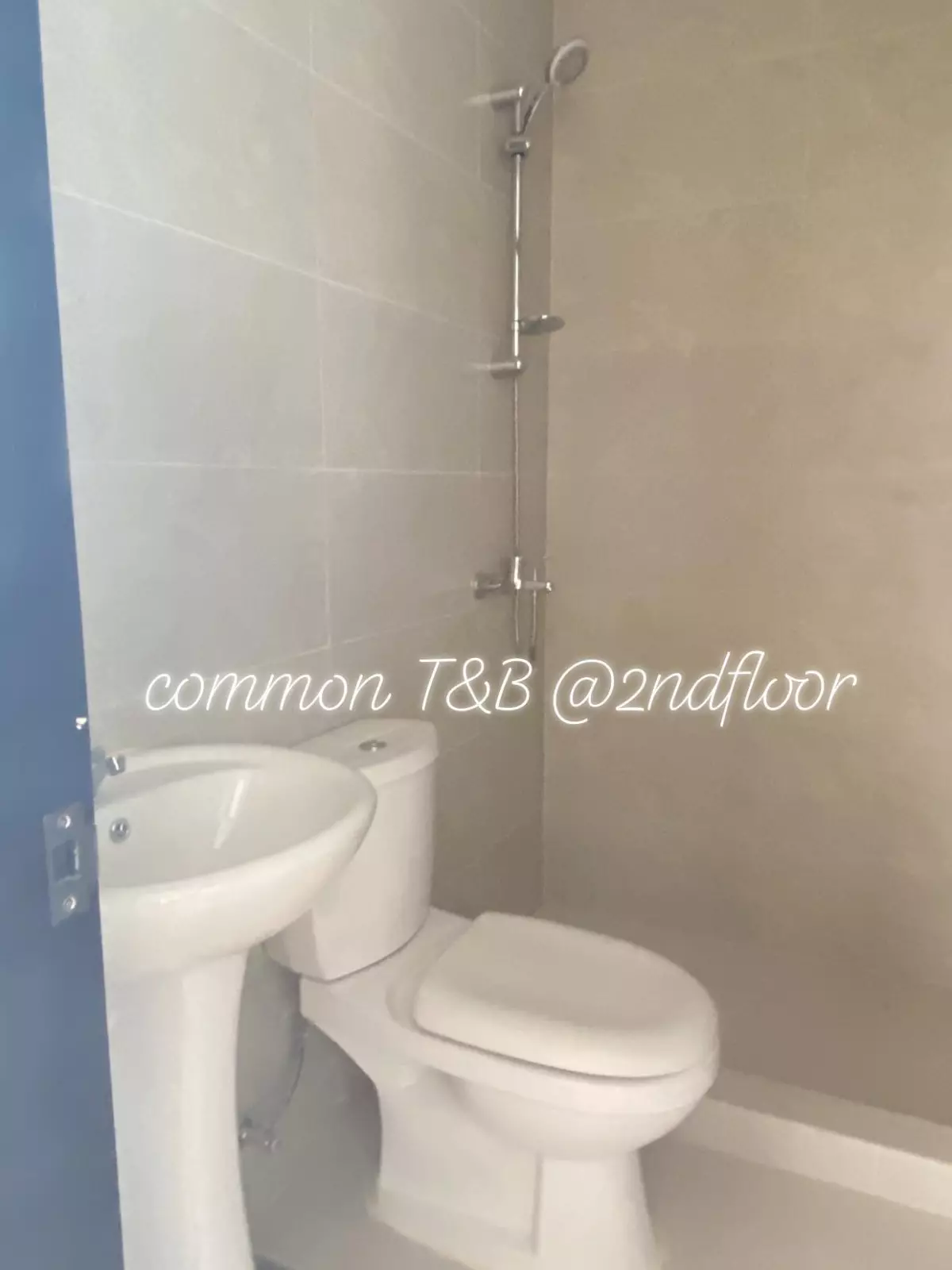 Open photo 15 of 19 — FOR SALE RFO TOWNHOUSE IN MINGLANILLA HIGHLANDS