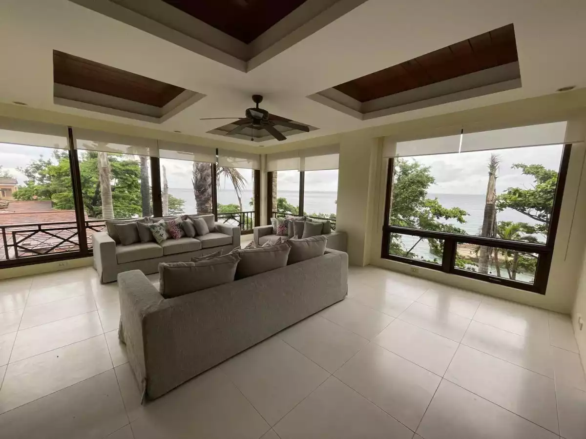 Beachfront Two- Bedroom Condo Unit in Mactan - photo 3